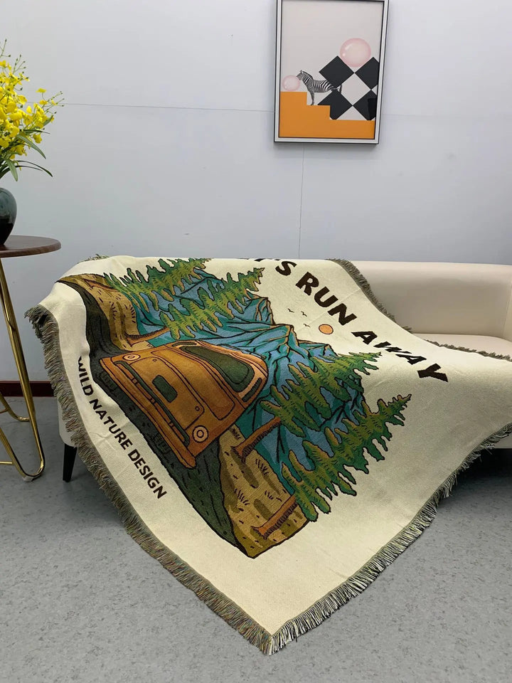 Lisslune | Woodland Celebration Blanket