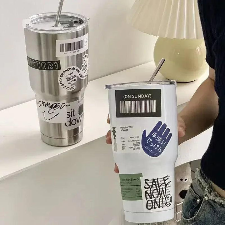Lisslune | 900ML Double-walled Insulated Steel Travel Mug with Straw and Lid - Perfect for Adventurers and Daily Hydration