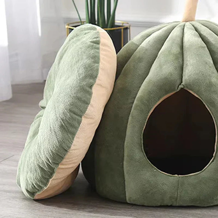 Lisslune | CozyNest Pumpkin Cat Bed – Warm, Washable & Comfortable Cat Hideaway