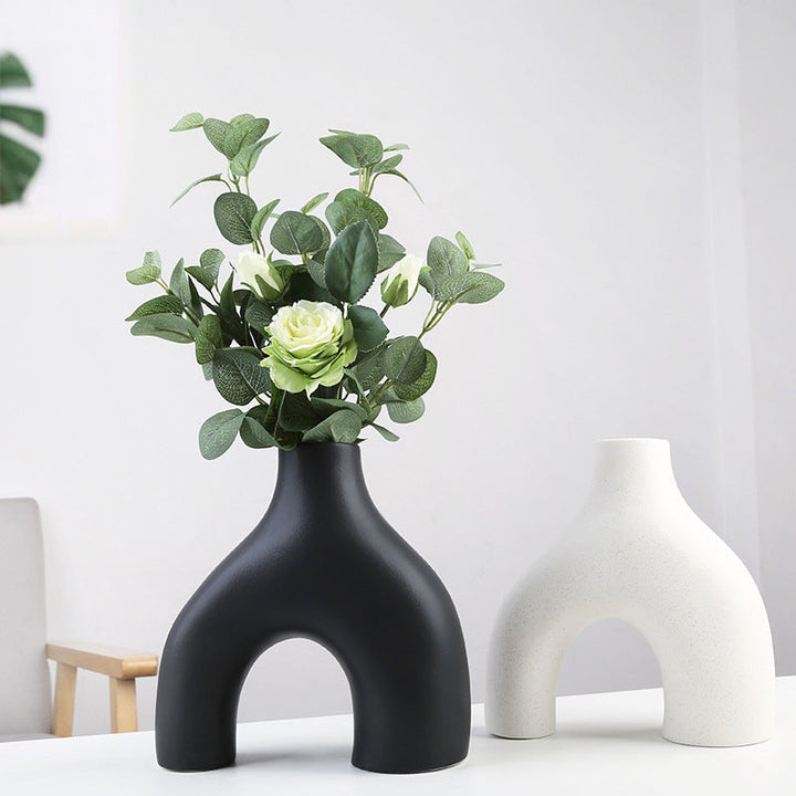Lisslune | Orbiform ceramic vase – Modern minimalist round design