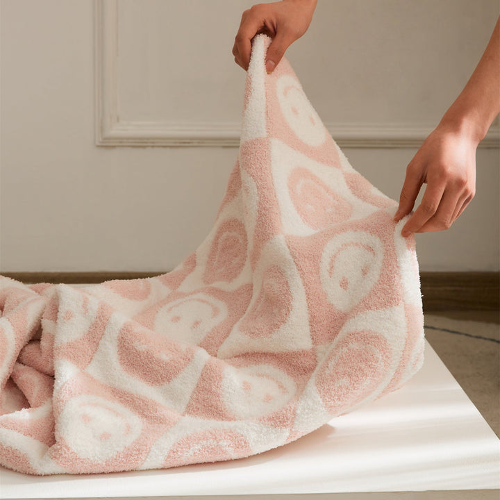Lisslune | Smiley Checked Blanket