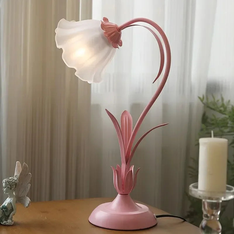 Lisslune | Blossom Glow Lily Table Lamp