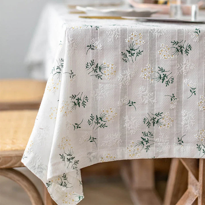Lisslune | Floral tablecloth