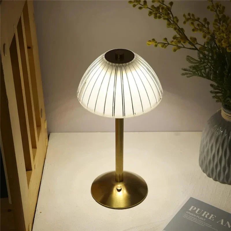 Lisslune | Wireless three-color LED table lamp with dimming function