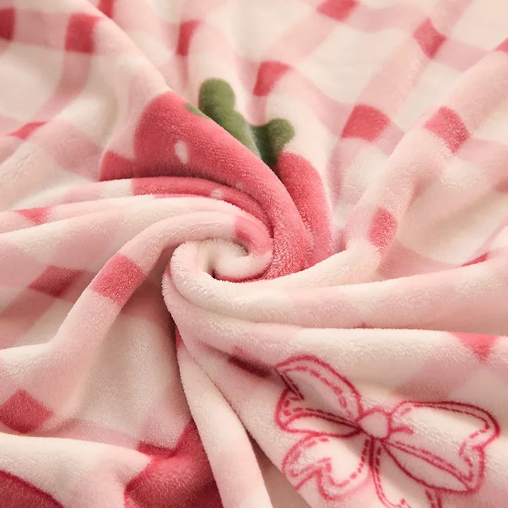 Rynx | Girls Cartoon Strawberry Fleece Blanket, Warm Bedspread Sheet, Fuzzy Soft Fleece Plush Blankets for Bed Sofa Nap Scarf Blankets