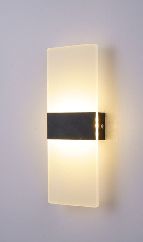 Lisslune | SoftBeam – Streamlined Wall Lamp Perfect for Bedrooms