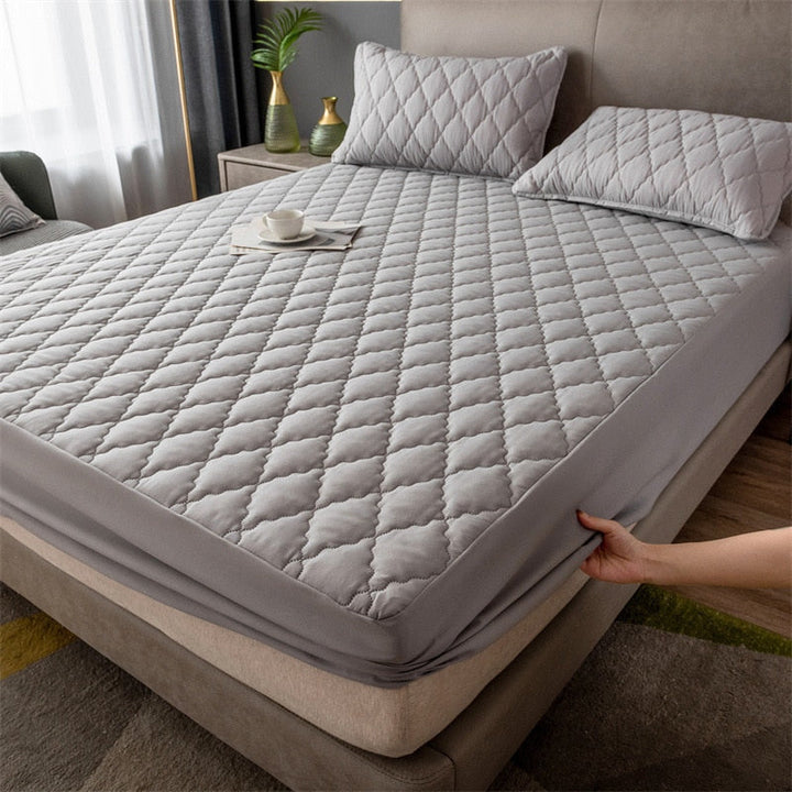 Lisslune | Anti-Slip Waterproof Mattress Cover