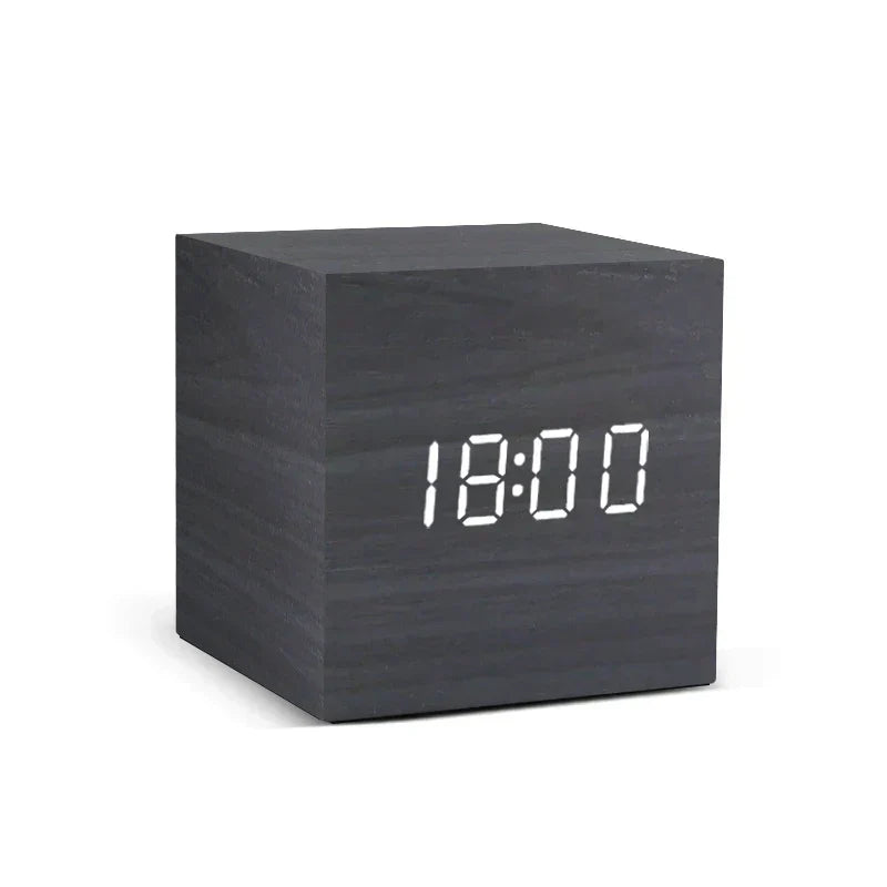 Lisslune | Wood LED clock with temperature display, digital time display and minimalist design – Perfect for bedroom and office