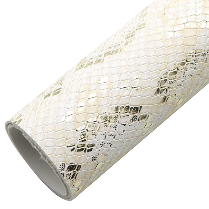 Lisslune | Elegant Pearl Stripe Synthetic Leather Plate: Enhance Your Creative Efforts