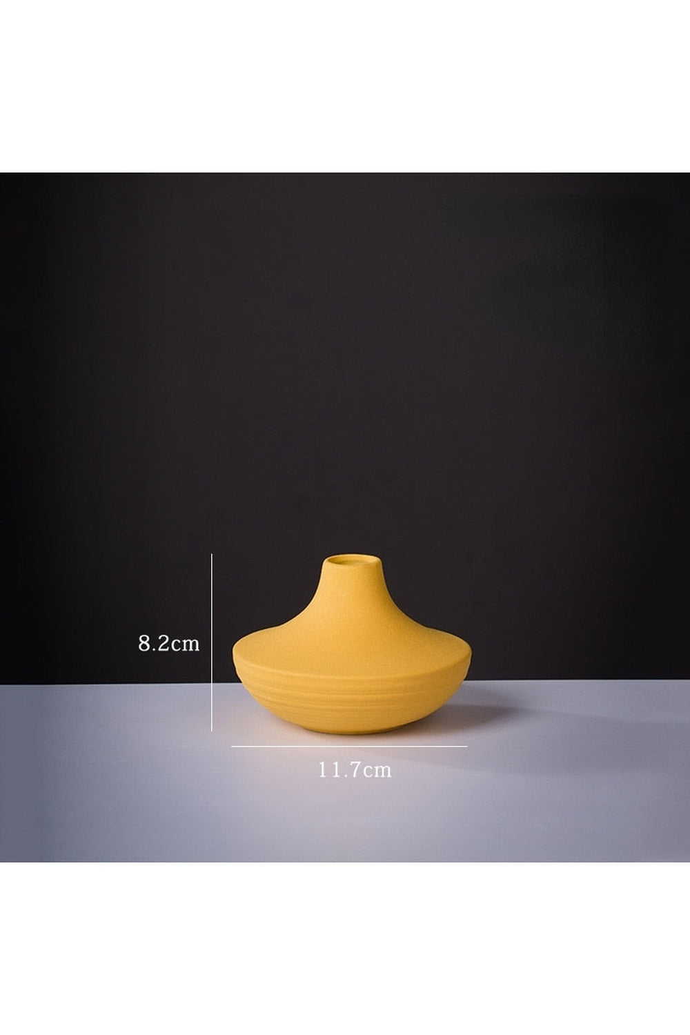 Lisslune | pastel-colored vases