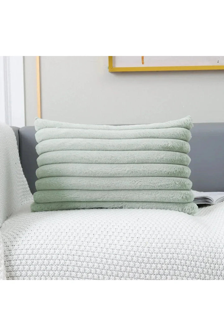 Lisslune | White plush pillow cover