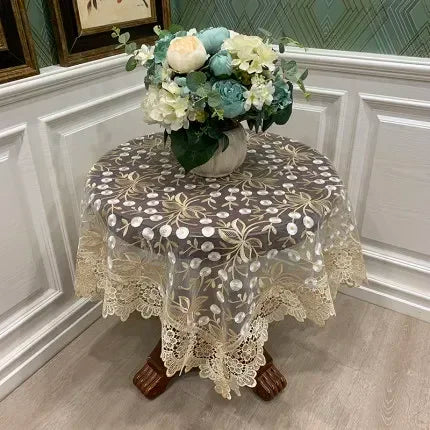 Lisslune | Lace Dreams Tablecloth