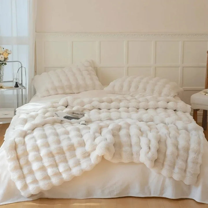 Lisslune | PlushCozy | Synthetic Fur Winter Blanket
