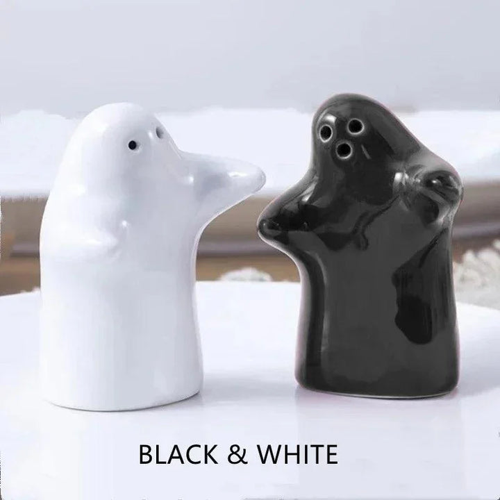 Lisslune | Playful Ceramic Ghost Mini Salt and Pepper Shakers - Perfect Nordic Wedding Gift