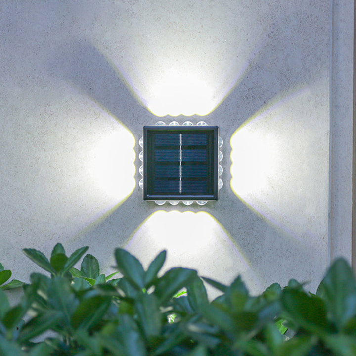 Lisslune | SolarVibe – Sustainable Solar Wall Light for Modern Outdoors