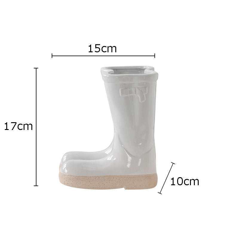 Lisslune | BloomBoots - Unique flower pots in boot design