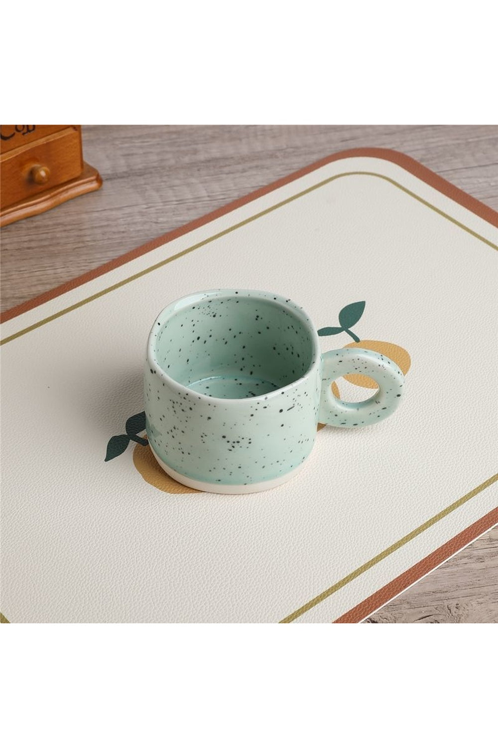 Lisslune | Porcelain Handle Cup