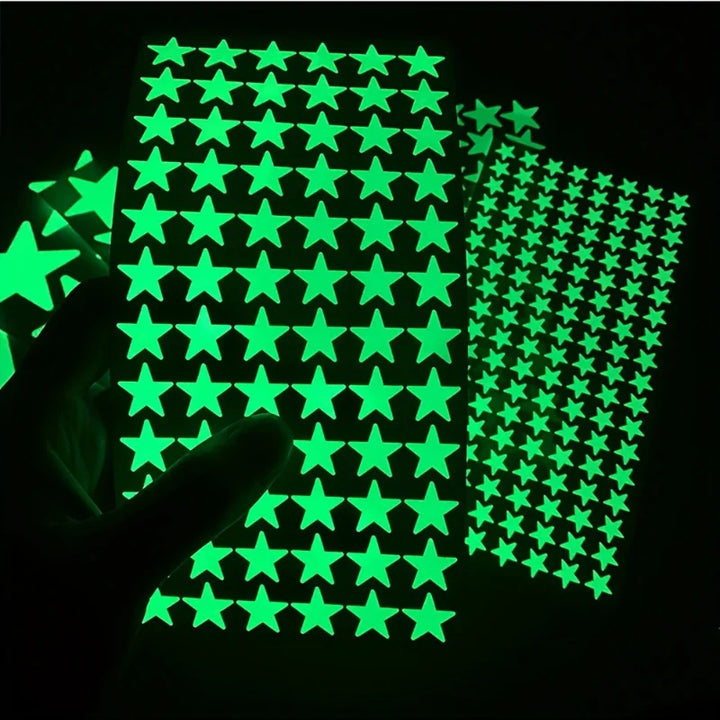 Rynx Glow-in-the-Dark Wall Stickers Self-Adhesive Dots Glow-in-the-Dark Ceiling Stickers for Kids' Room Halloween Home Decor