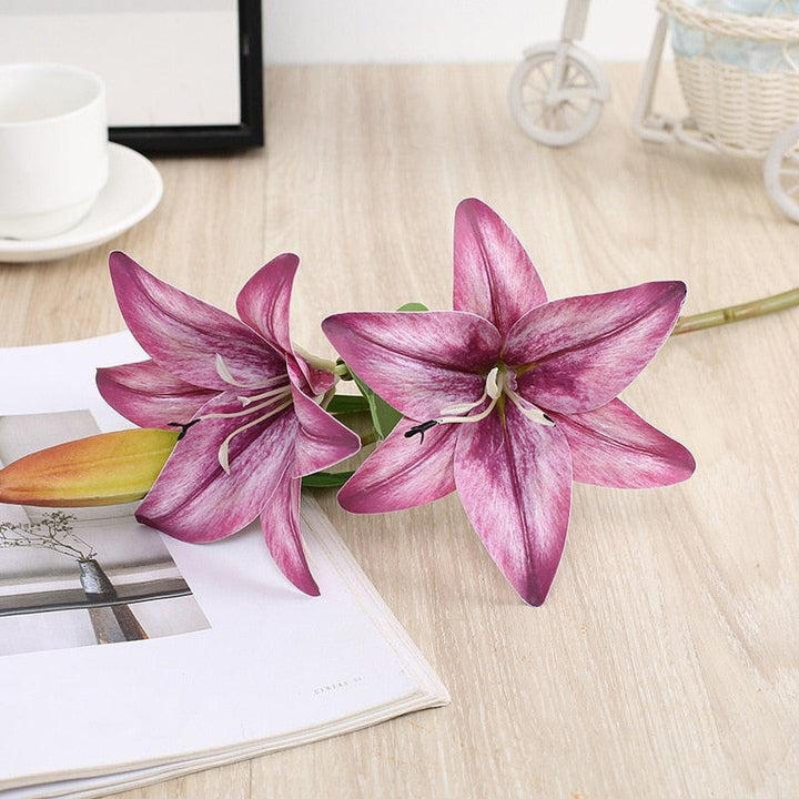 Lisslune | Very Elegant Lily Arrangement: A Touch of Elegance for Every Occasion