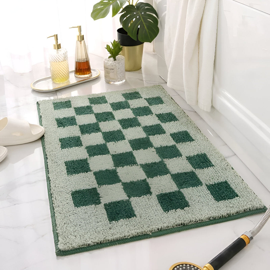 Lisslune | Plush Checkered Microfiber Bath Mat Black and White