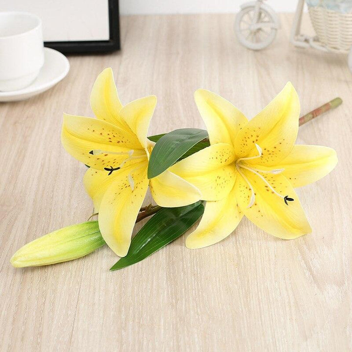 Lisslune | Very Elegant Lily Arrangement: A Touch of Elegance for Every Occasion