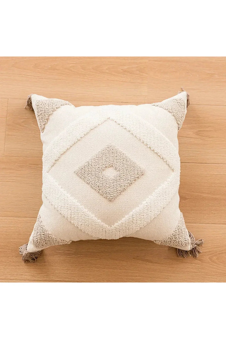 Lisslune | Tufted Beige Cushion Cover