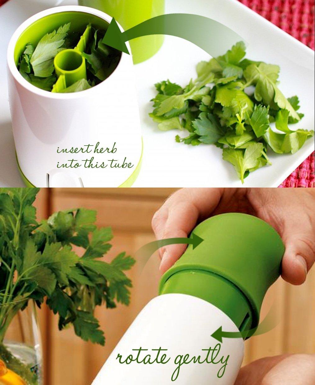 Lisslune | Bright green herb grinder and spice cutter set with practical spice container