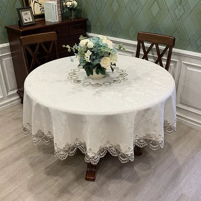 Lisslune | Lace Dreams Tablecloth