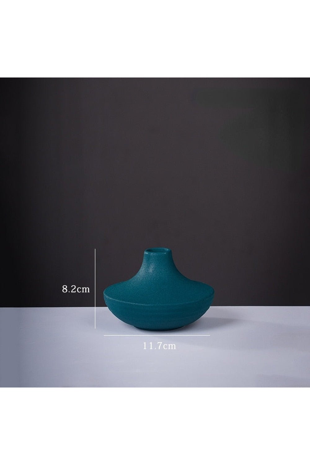 Lisslune | pastel-colored vases