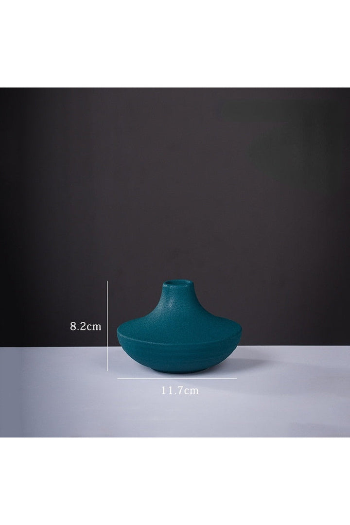 Lisslune | pastel-colored vases