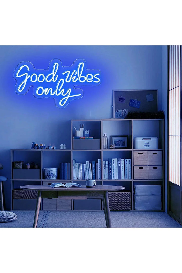 Lisslune | Vibes Neon Art
