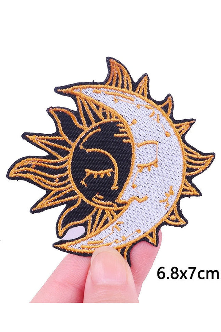 Lisslune | Follower Embroidery Patches