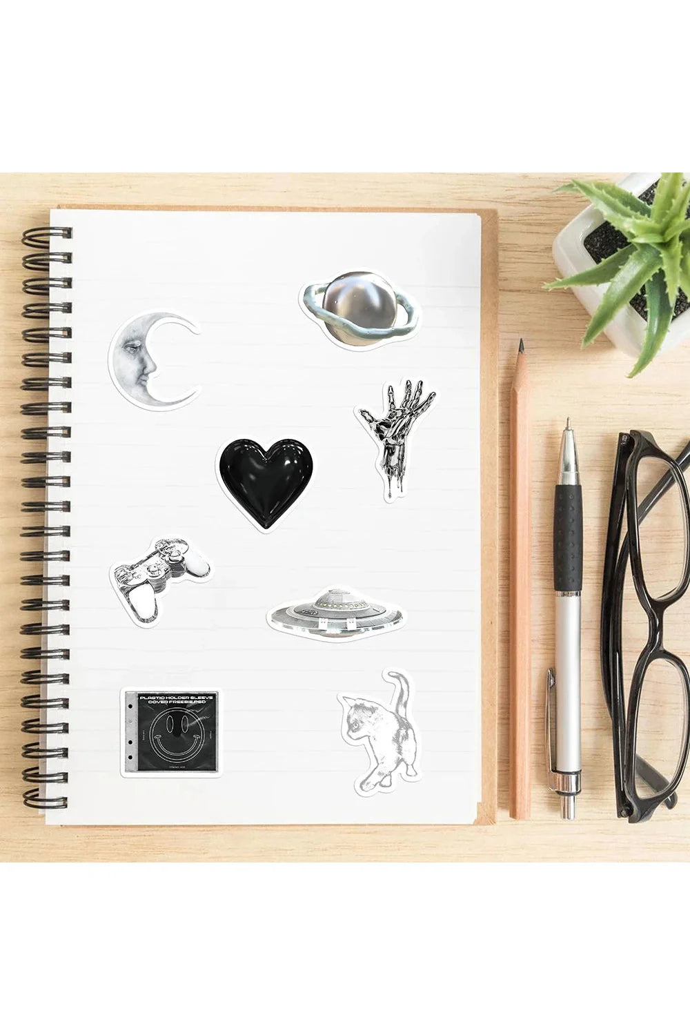 Lisslune | Silver Graffiti Sticker