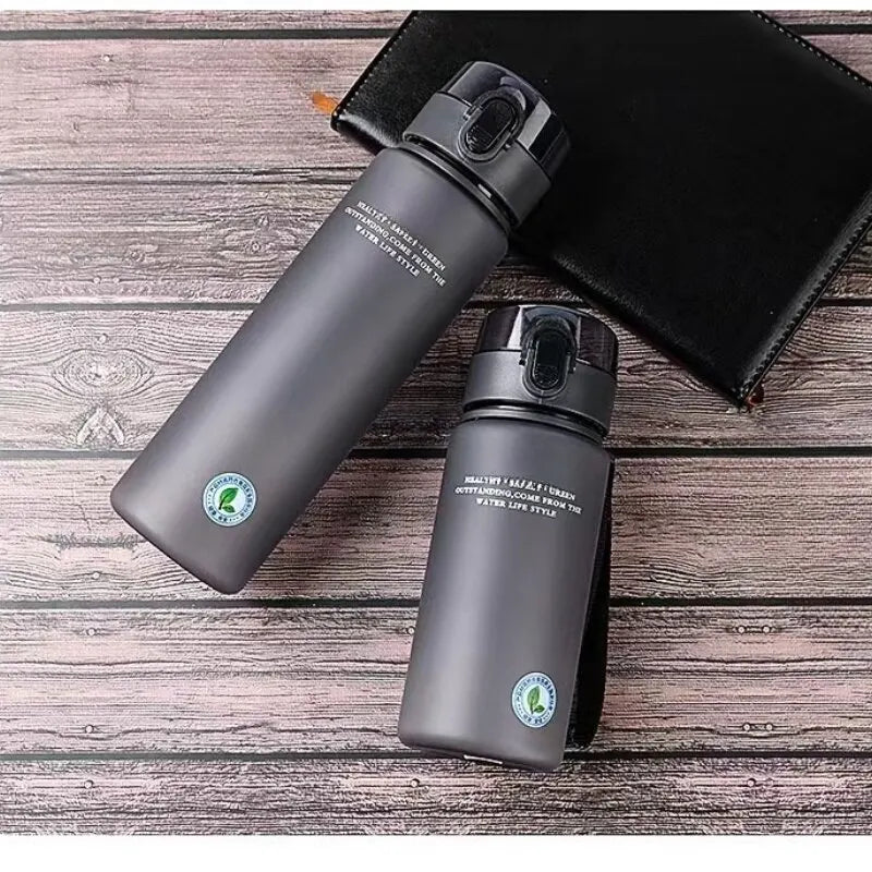 Lisslune | DraagDrink Water Bottle – Leakproof & BPA-free for Sports, Work & Travel