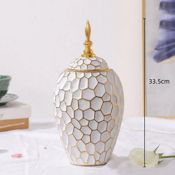 Lisslune | GoldenPattern | Ceramic Vase with Luxurious Gold Accents – Modern Decorative Home Piece
