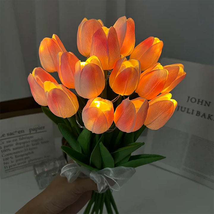 Lisslune | LED lamp with artificial tulip bouquet perfect for gifts or as wedding party home decorations