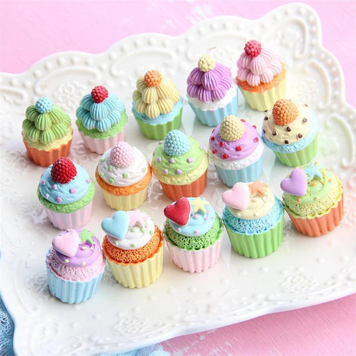 Lisslune | Kawaii 5-piece Miniature Strawberry Heart & Star Resin Cupcake Making Set