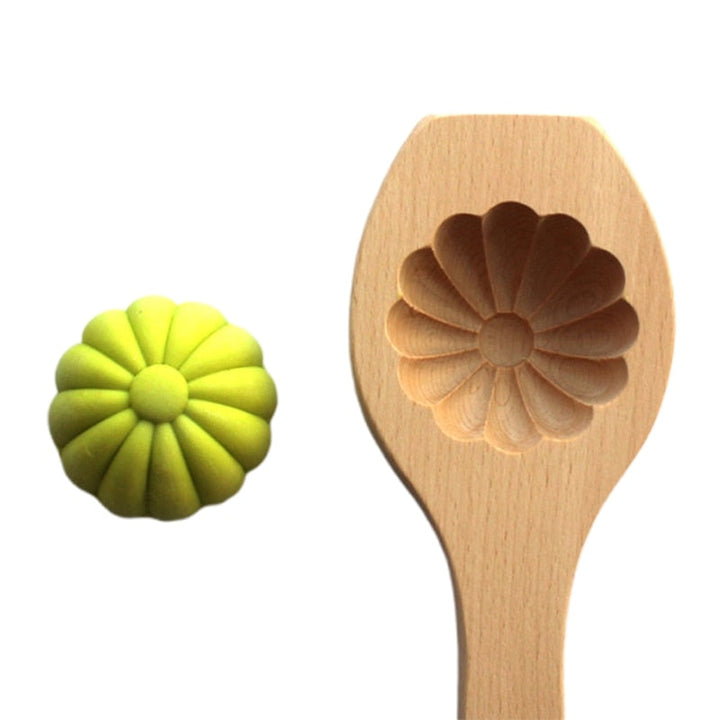Lisslune | Wooden Moon Dumpling Maker Mold