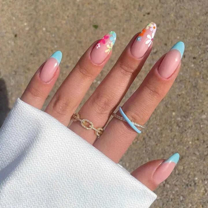 Rynx | Cute Small Flowers Nude Color Nail Art Simple Style Artificial Nails Removable Ready-made Artificial Nails To Stick On with Glue
