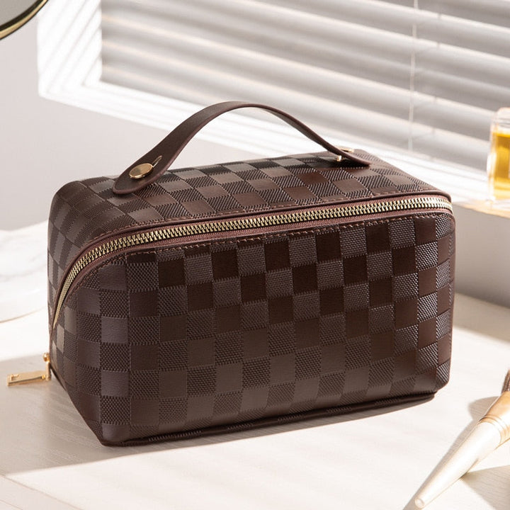 Lisslune | Luxury Checkered Make-up Cosmetic Bag