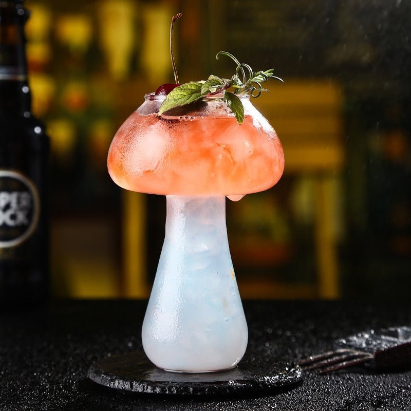 Lisslune | Funny Pils Cocktail Glass