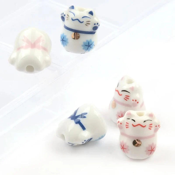 Lisslune | Playful Lucky Cat Ceramic Beads Set for Unique Jewelry Creations - 4 Pieces (13x14mm)