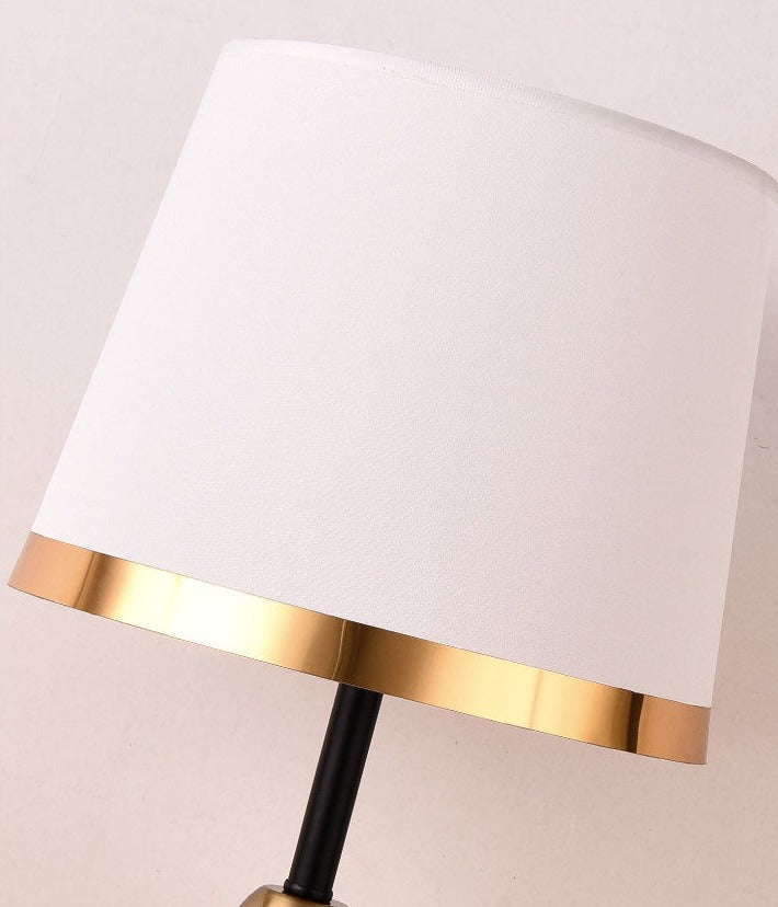 Lisslune | GiltGlow – Elegant Gold and Black Retro Table Lamp