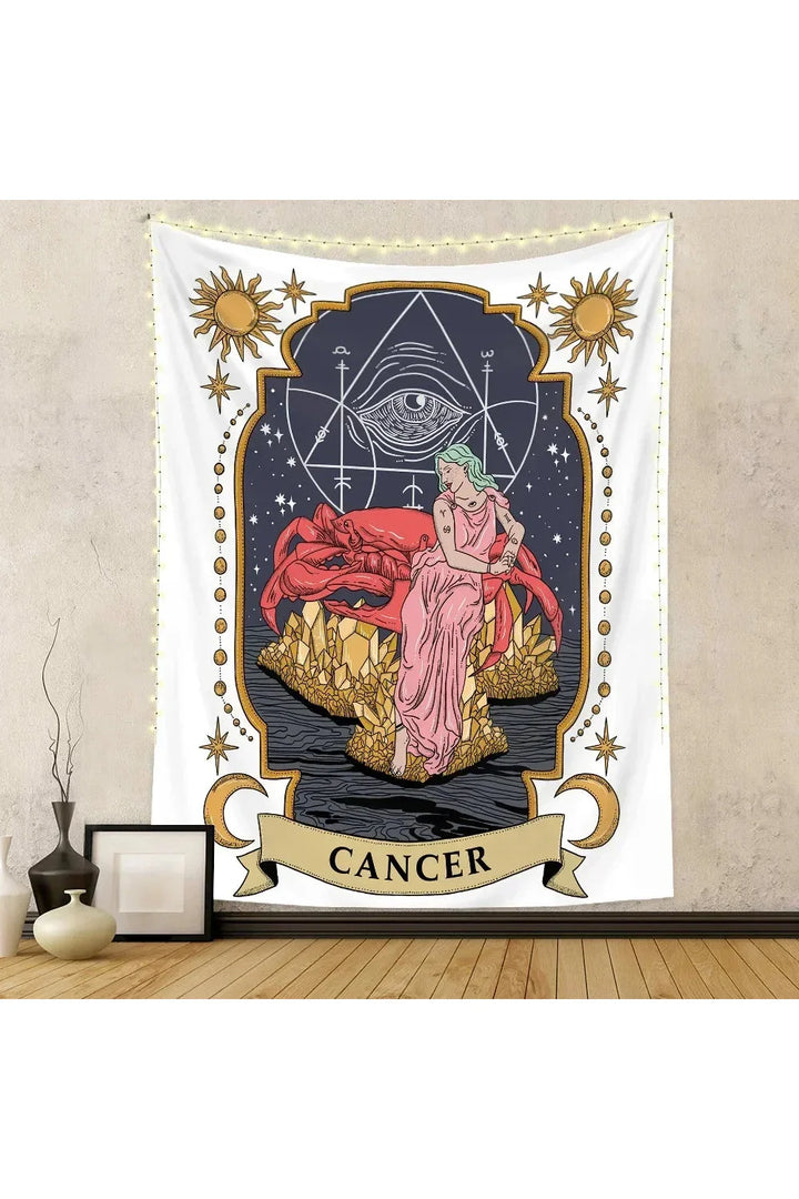 Lisslune | Tapestry Collection