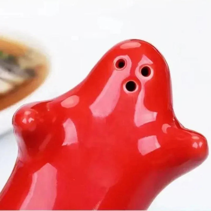 Lisslune | Playful Ceramic Ghost Mini Salt and Pepper Shakers - Perfect Nordic Wedding Gift