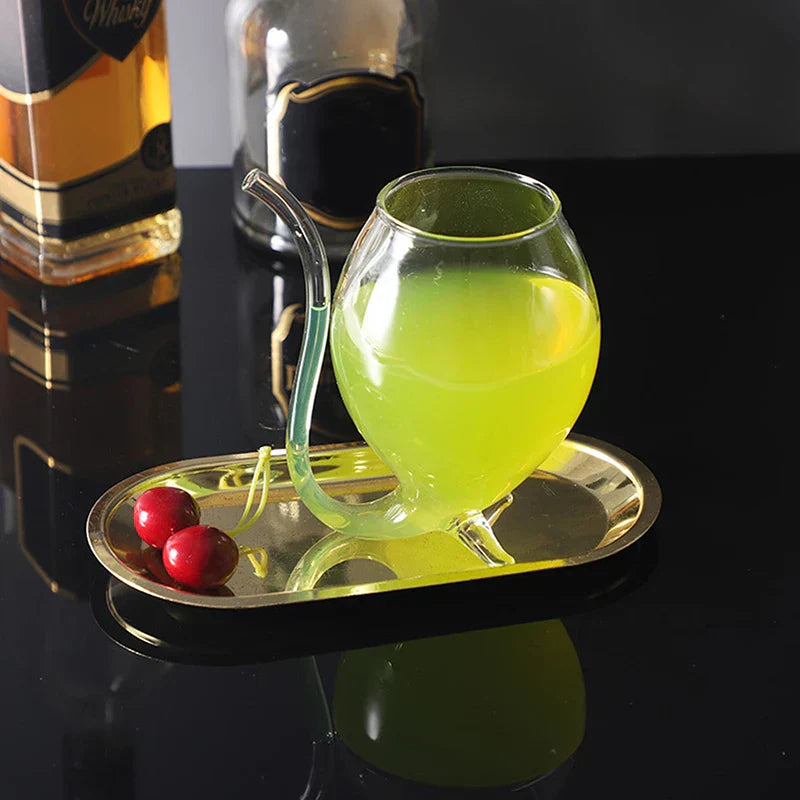 Lisslune | Elegant Curved Art-Inspired Cocktail Glass