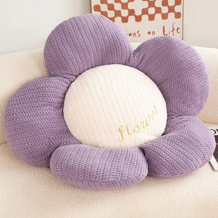 Lisslune | Fluffy Daisy Cushion