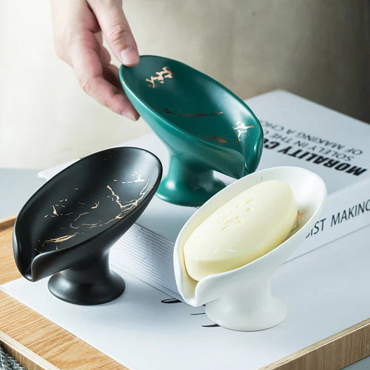 Lisslune | LuxeLeaf - Elegant leaf-shaped soap dish for the bathroom