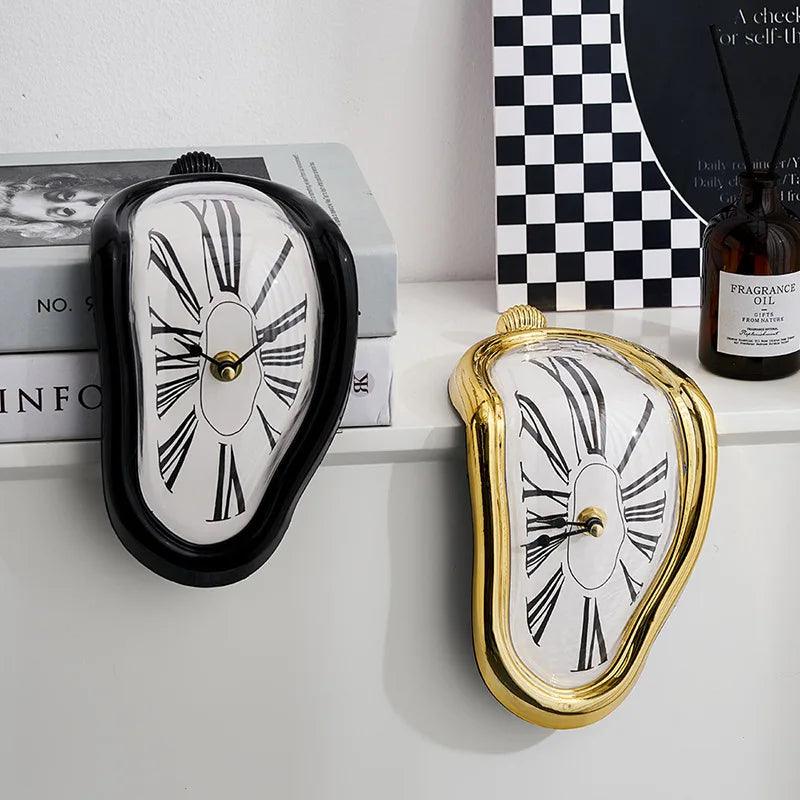 Lisslune | ArtMelt - Unique Art-Inspired Clock