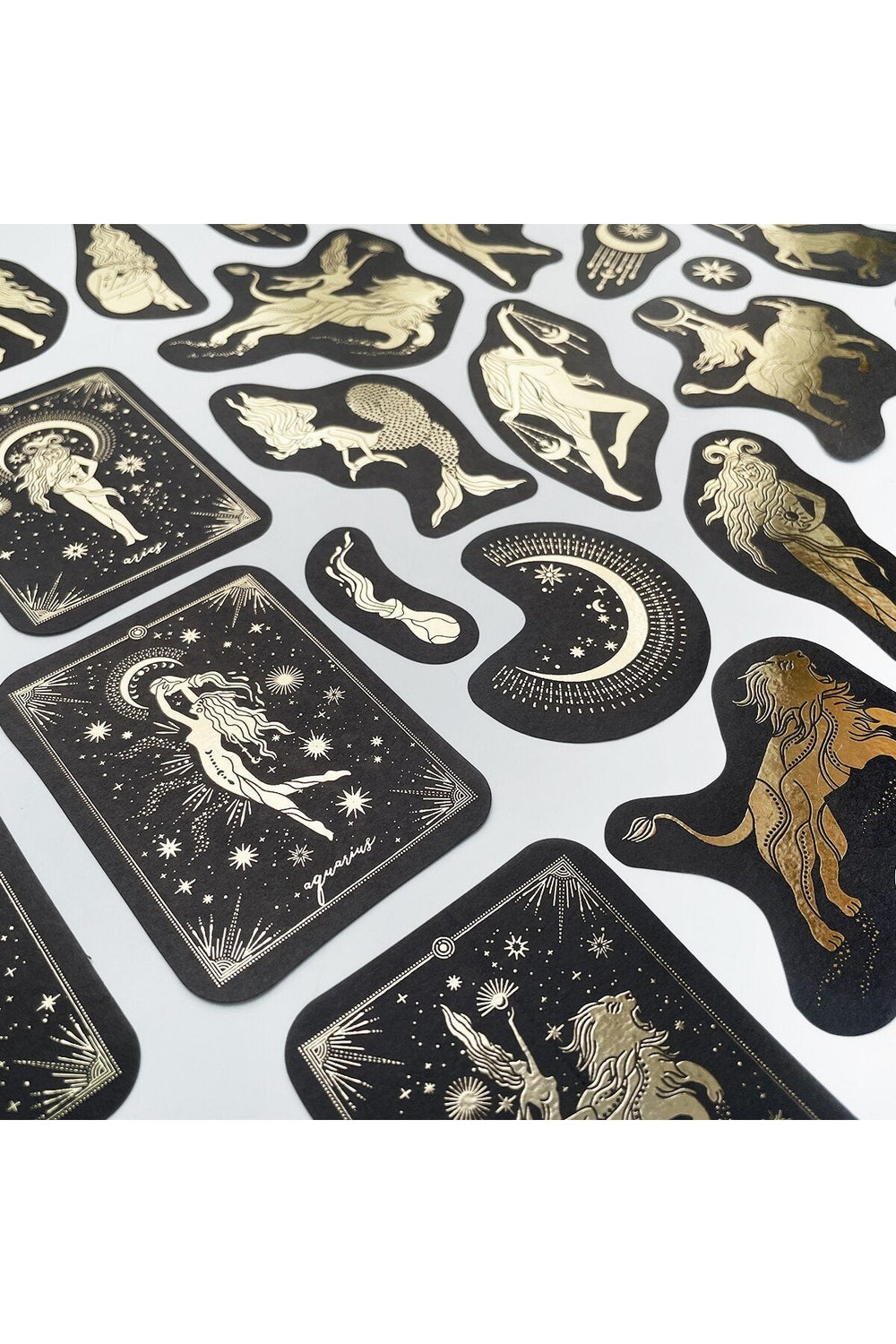 Lisslune | Girl Gold Sticker